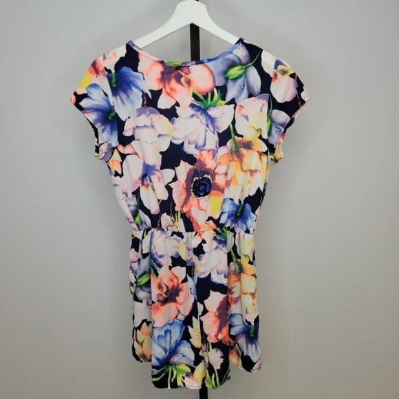 A3 Design Romper - Picture 4 of 4